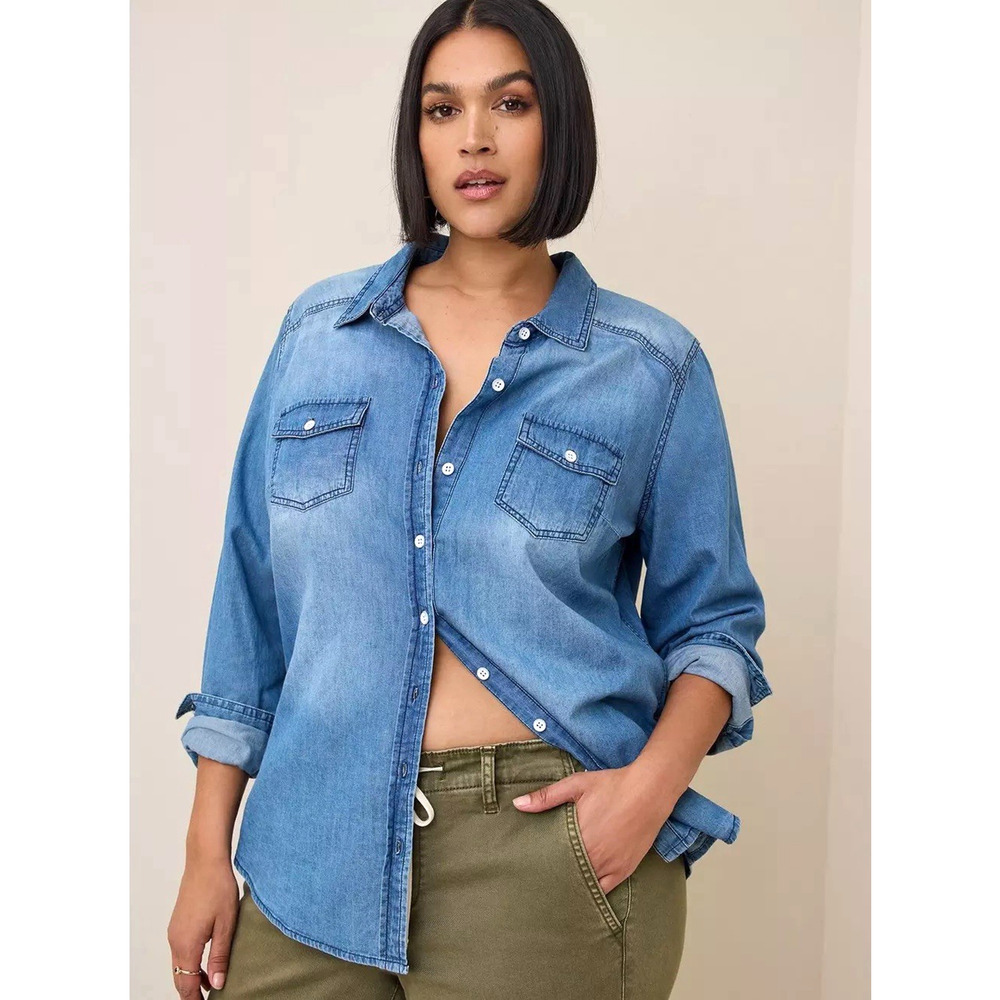 Torrid Womens Size 3 3X Chambray Denim Button Up Shirt Blue Cotton Long Sleeve